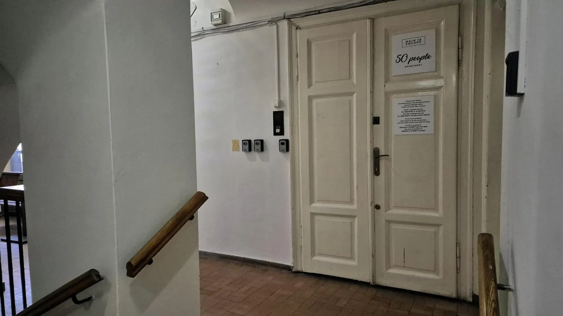 50 People Apartment Krakow Poland