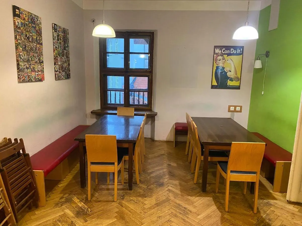 50 People Apartment Cracovia