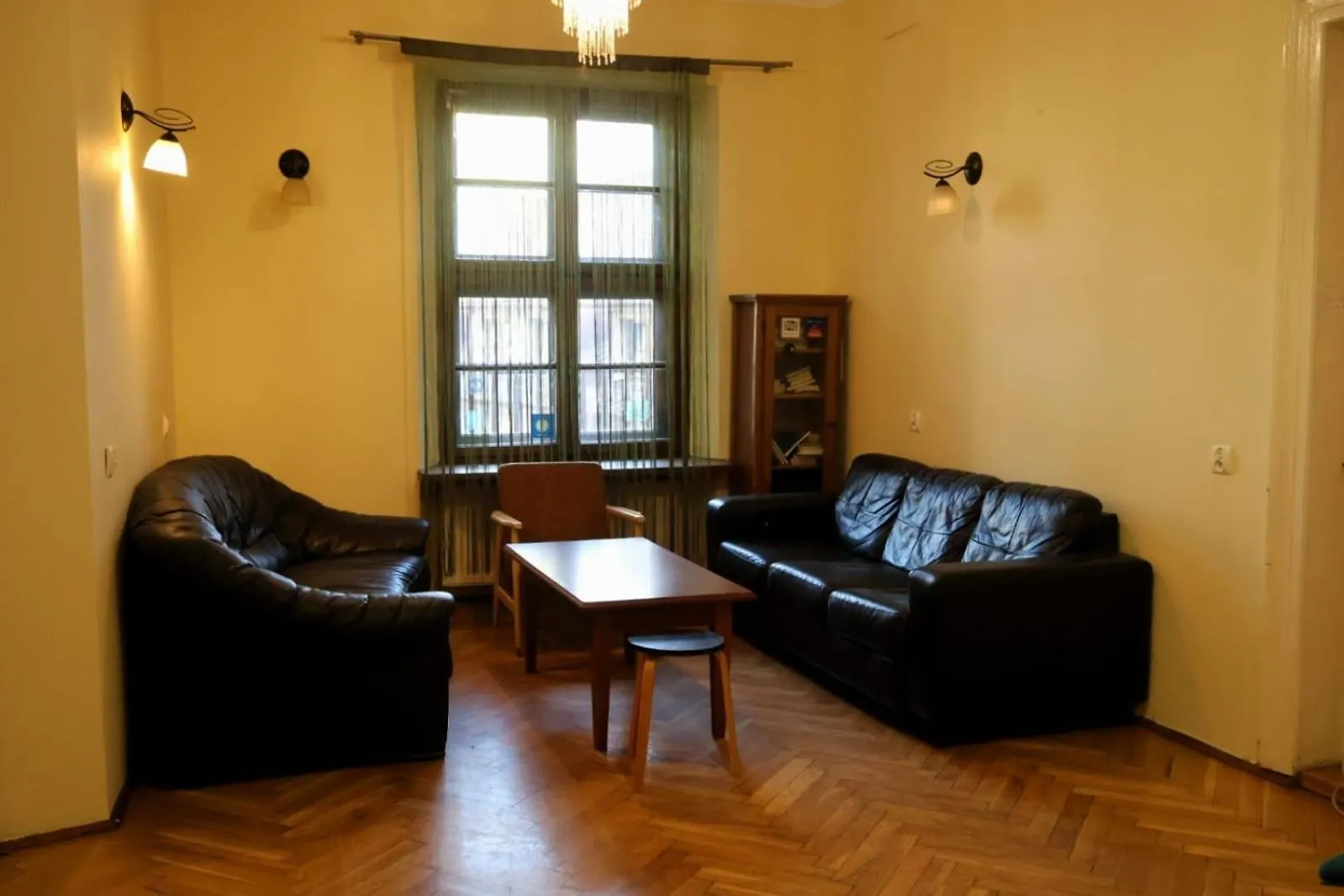 50 People Apartment Cracovia Polonia